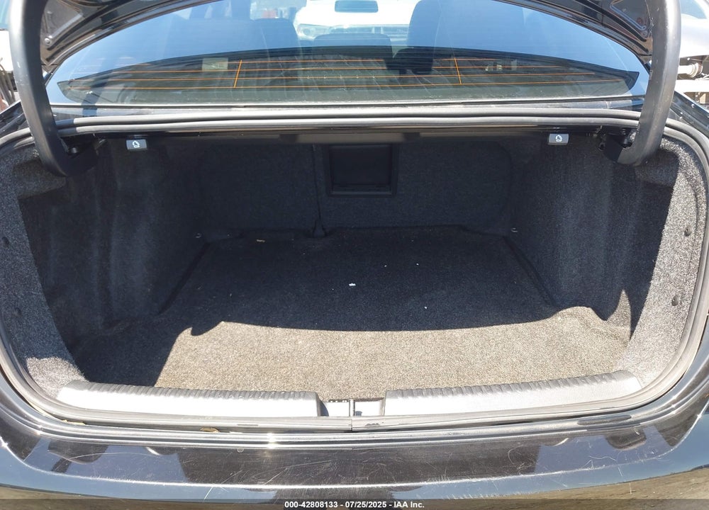 2014 VOLKSWAGEN JETTA VIN: 3VWLL7AJ3EM322069