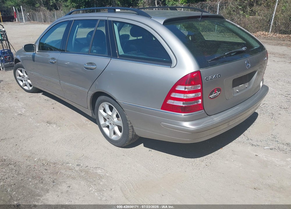 2005 MERCEDES-BENZ C 240 VIN: WDBRH81J15F645409