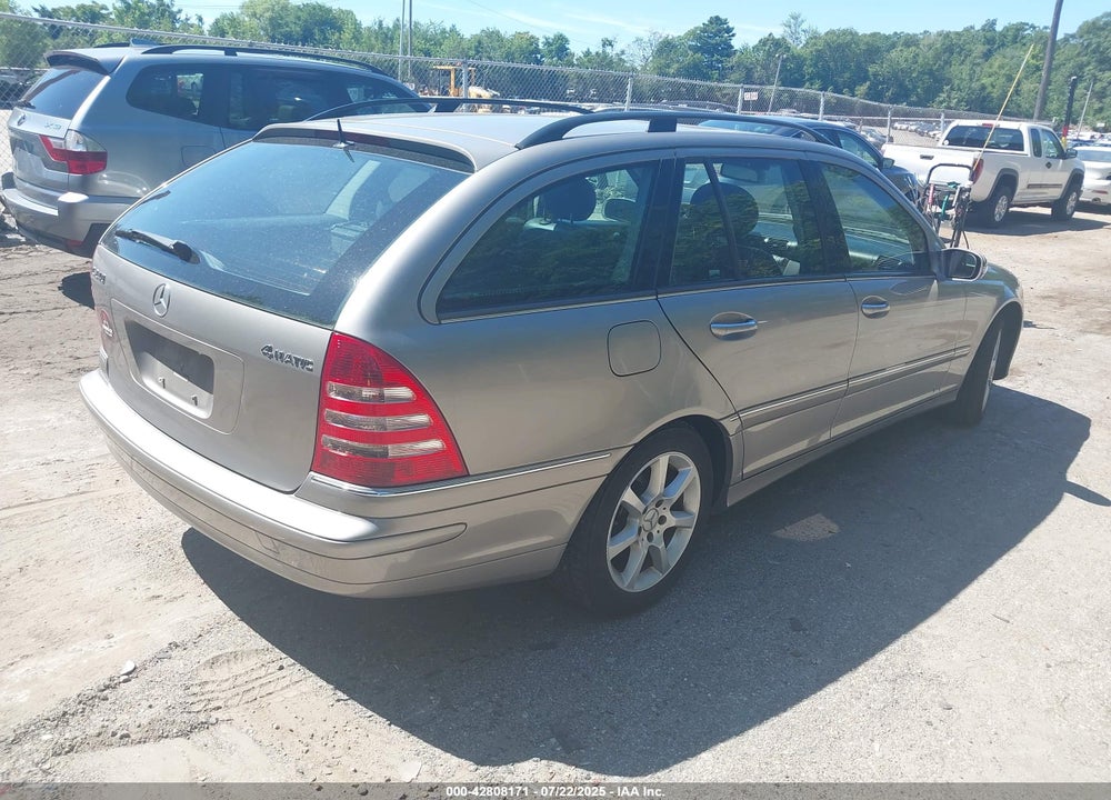 2005 MERCEDES-BENZ C 240 VIN: WDBRH81J15F645409