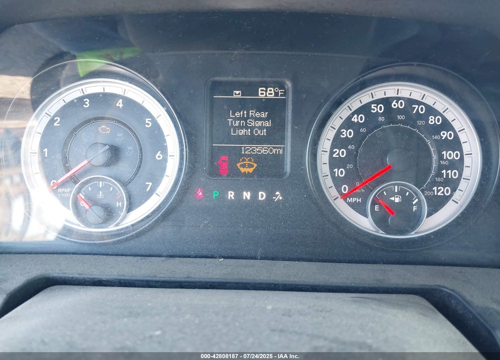 2013 RAM 1500 VIN: 1C6RR6FGXDS707063