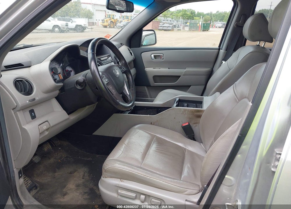 2012 HONDA PILOT VIN: 5FNYF4H57CB069220