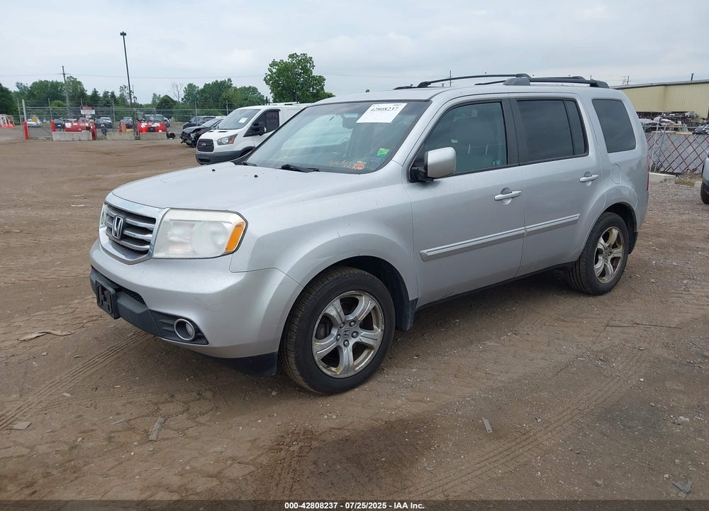 2012 HONDA PILOT VIN: 5FNYF4H57CB069220
