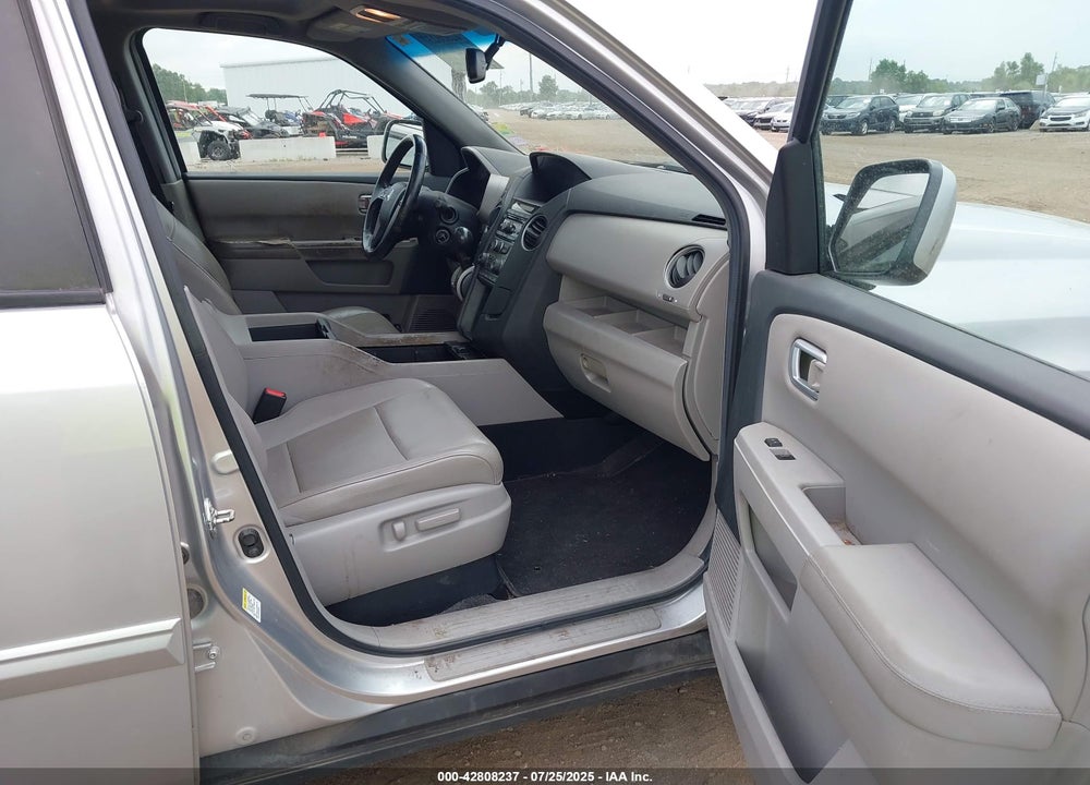 2012 HONDA PILOT VIN: 5FNYF4H57CB069220