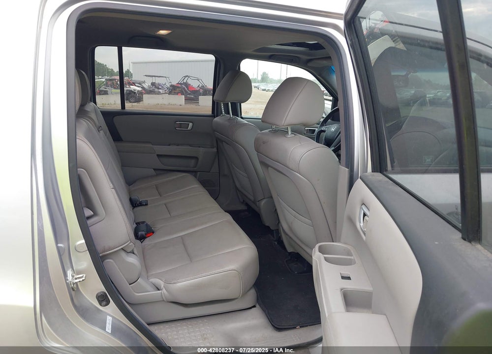 2012 HONDA PILOT VIN: 5FNYF4H57CB069220
