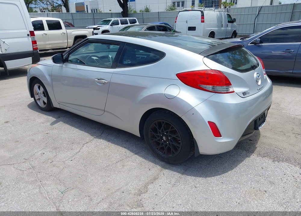 2013 HYUNDAI VELOSTER VIN: KMHTC6AD2DU171979