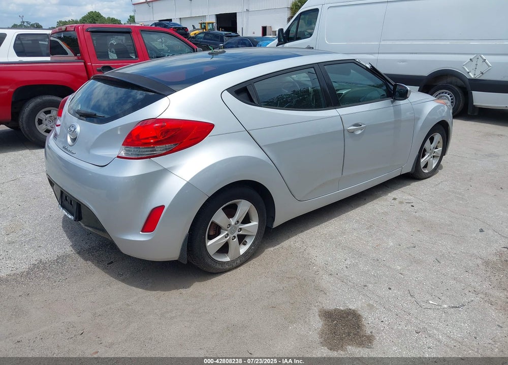 2013 HYUNDAI VELOSTER VIN: KMHTC6AD2DU171979