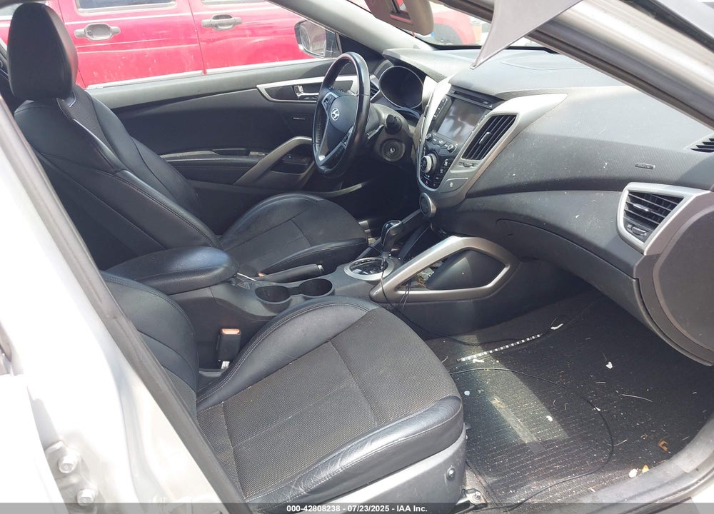 2013 HYUNDAI VELOSTER VIN: KMHTC6AD2DU171979