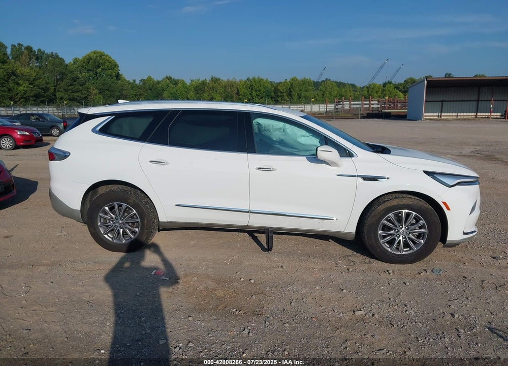 2024 BUICK ENCLAVE VIN: 5GAEVBKW8RJ130962