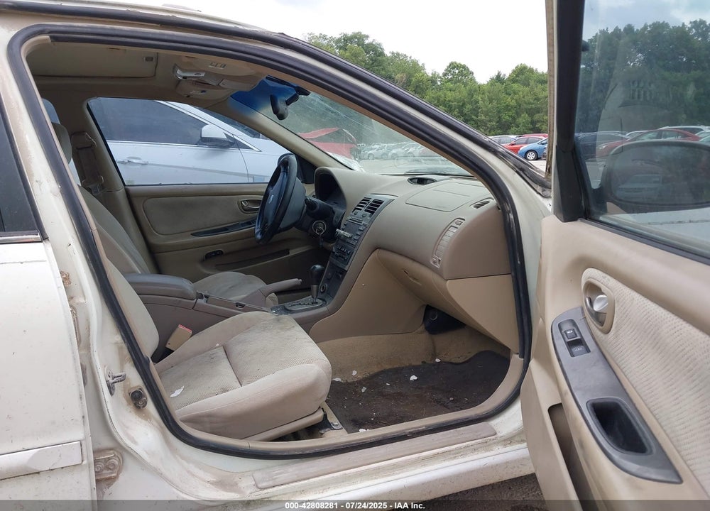 2003 NISSAN MAXIMA SE VIN: JN1DA31D33T523164