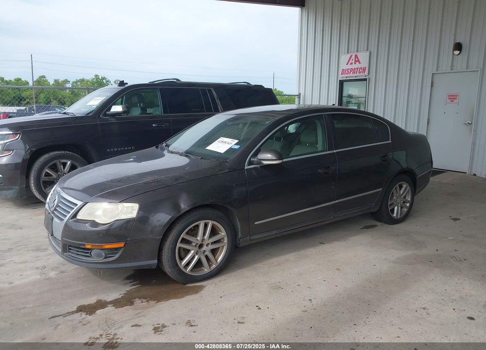 2008 VOLKSWAGEN PASSAT VIN: WVWEK73C08E203063