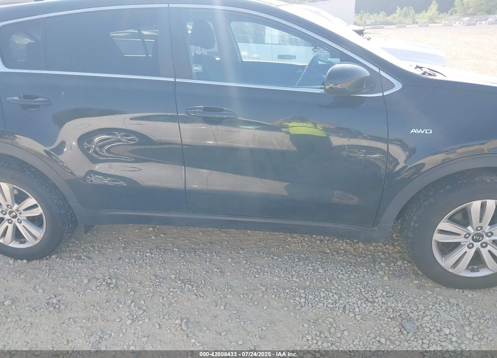 2017 KIA SPORTAGE VIN: KNDPMCACXH7086143