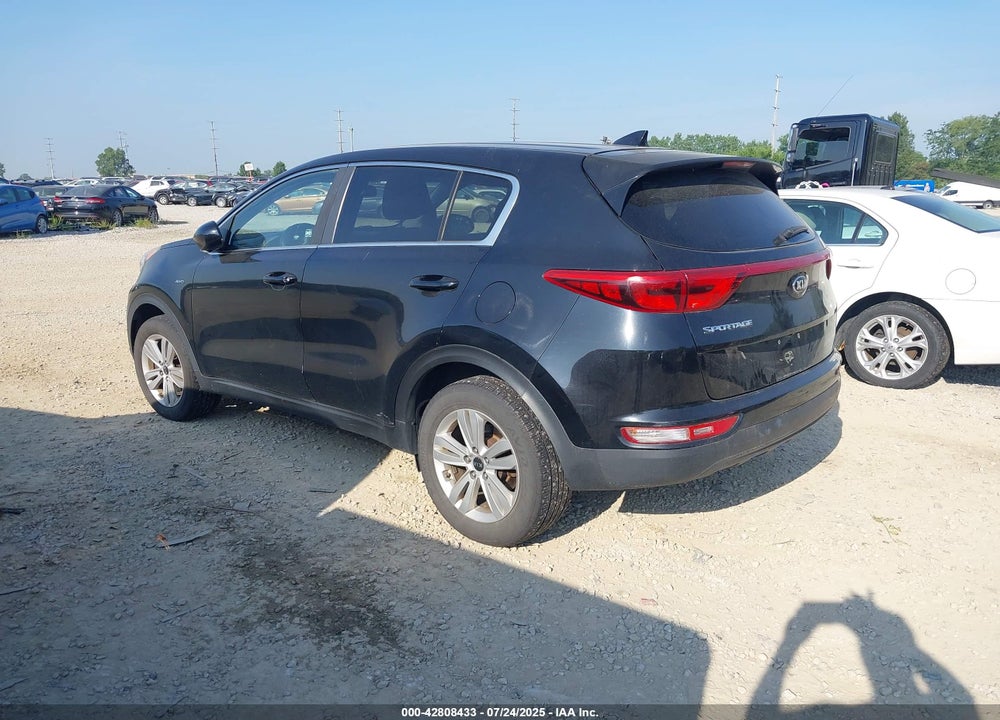 2017 KIA SPORTAGE VIN: KNDPMCACXH7086143