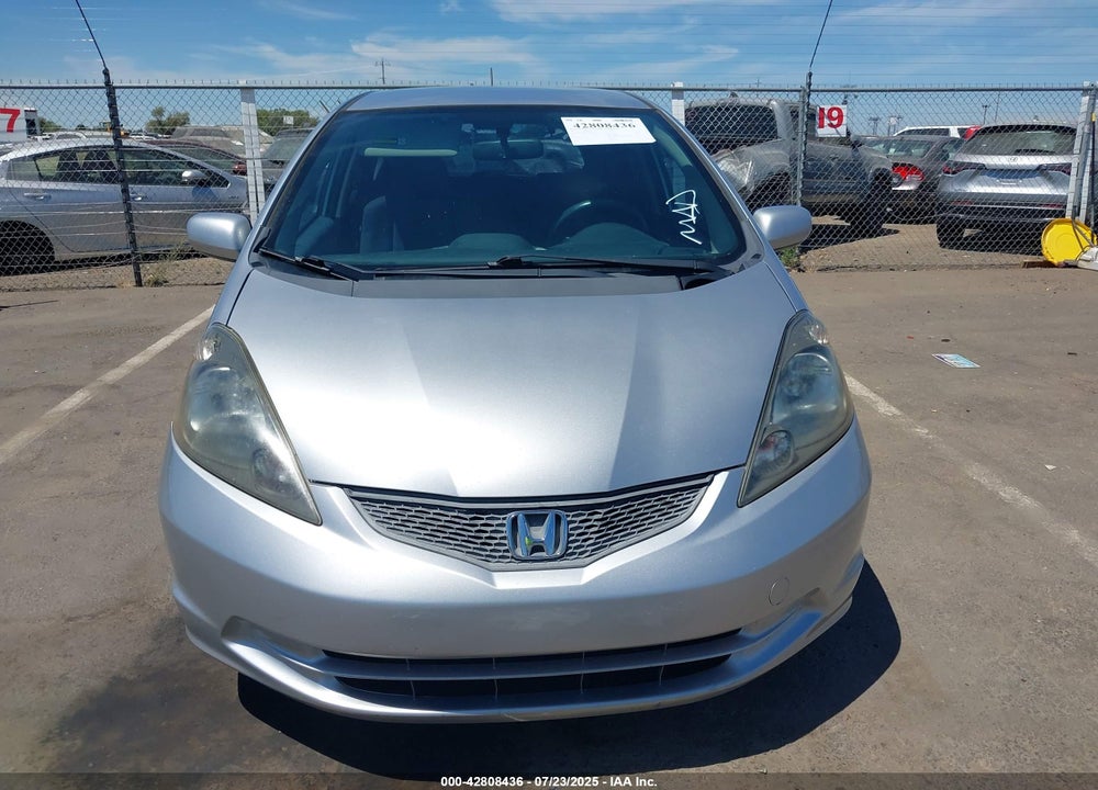 2013 HONDA FIT VIN: JHMGE8H34DC066499