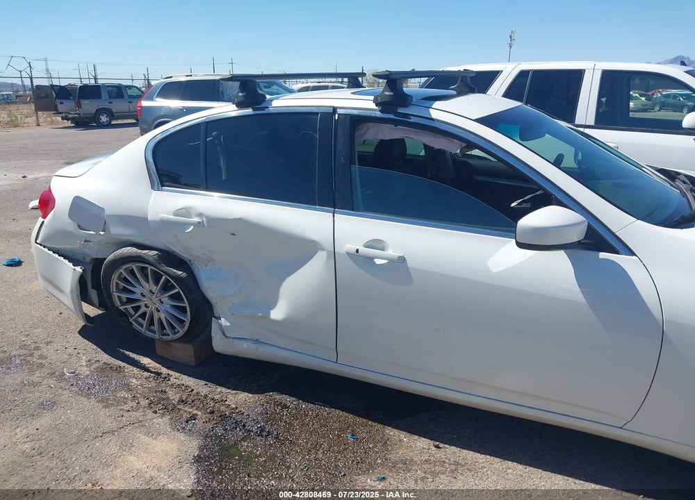 2011 INFINITI G37X VIN: JN1CV6AR1BM405538
