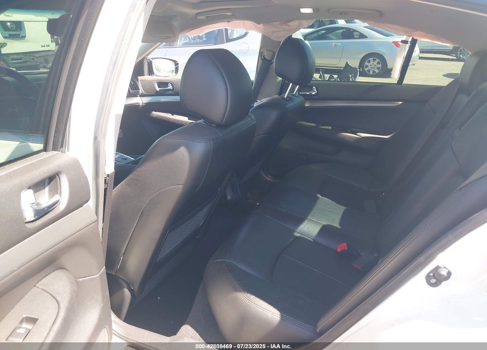 2011 INFINITI G37X VIN: JN1CV6AR1BM405538