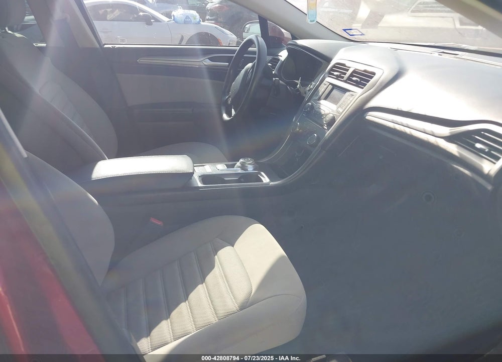 2018 FORD FUSION VIN: 3FA6P0G75JR240242