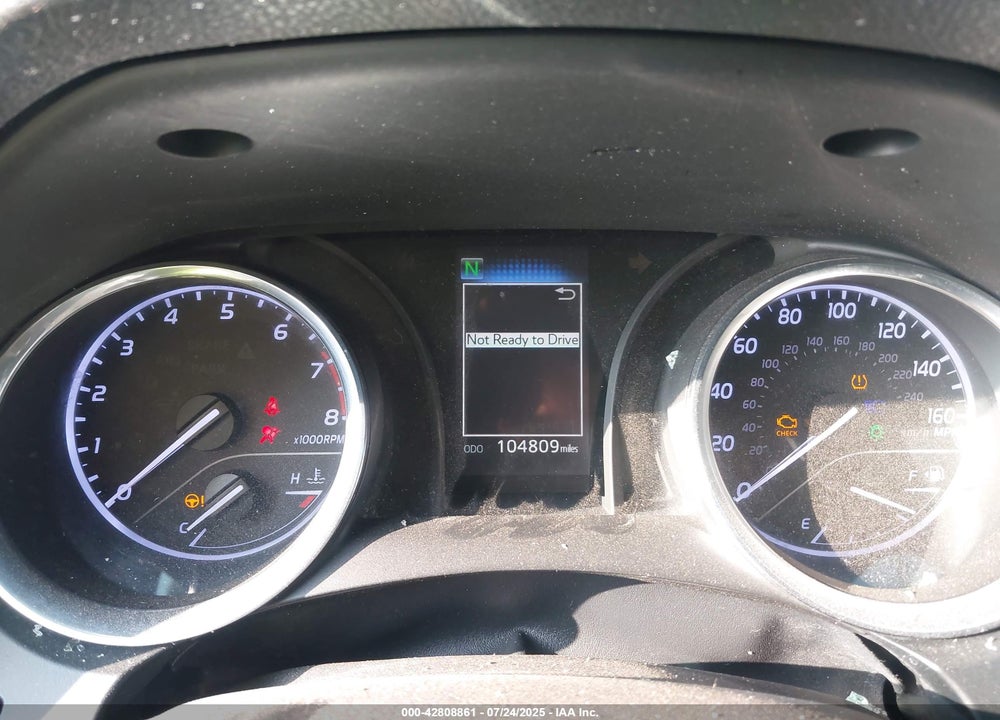 2019 TOYOTA CAMRY LE VIN: 4T1B11HK2KU725625