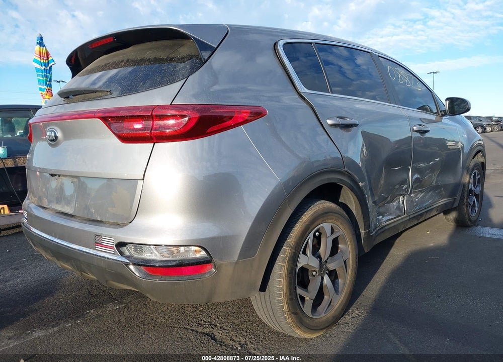 2021 KIA SPORTAGE VIN: KNDPMCAC2M7915457