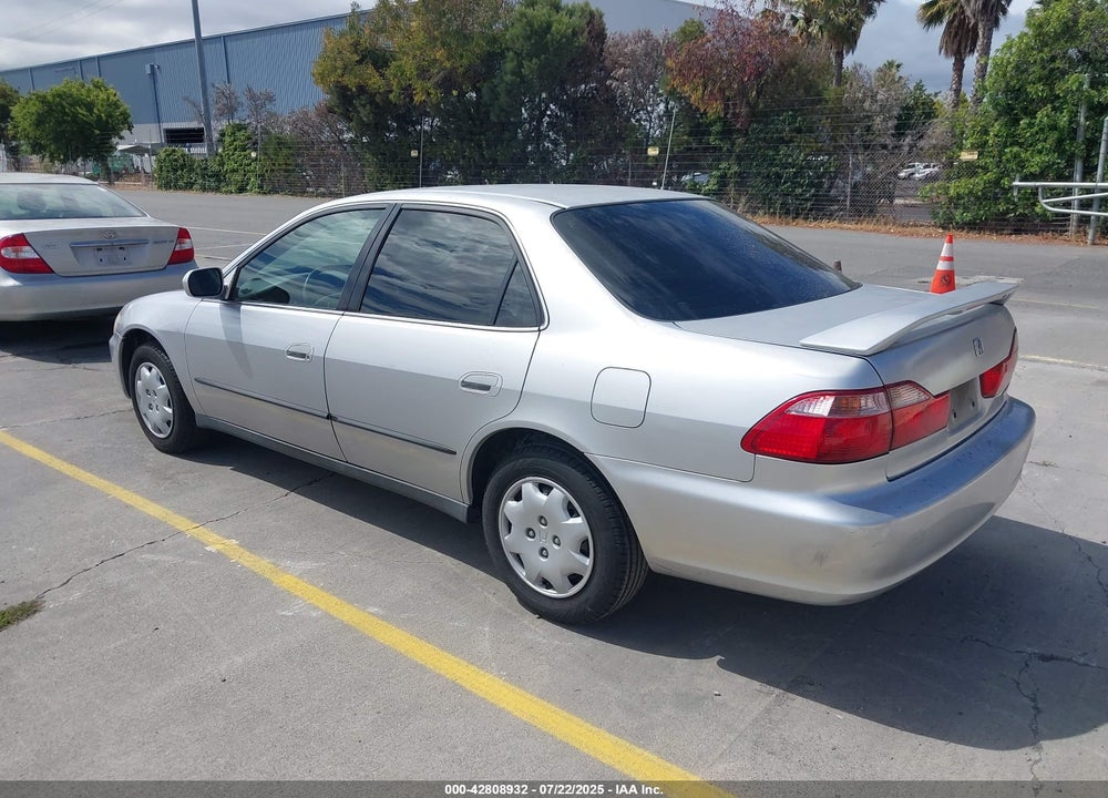 2000 HONDA ACCORD VIN: JHMCG6658YC000903