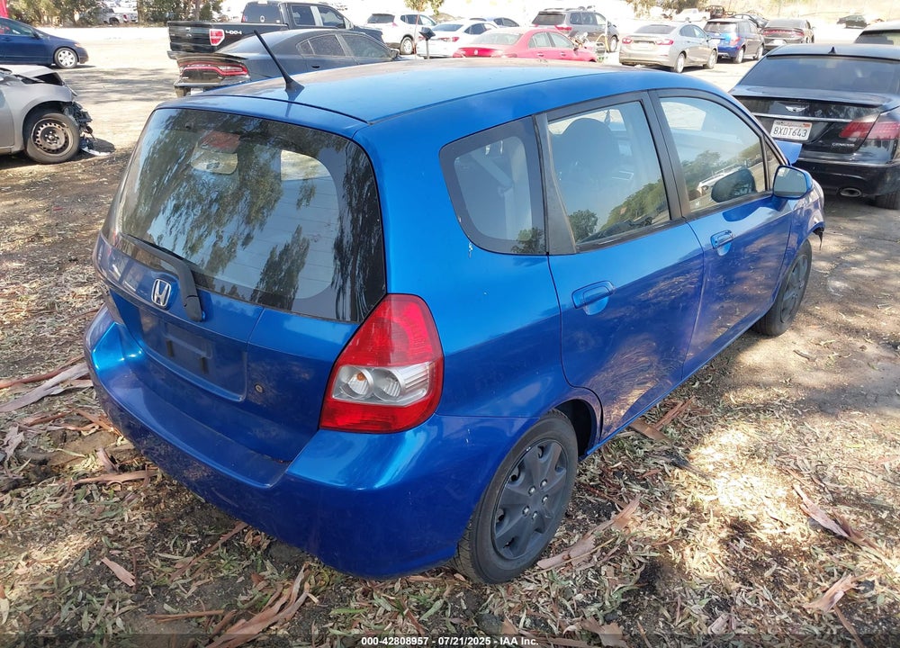 2008 HONDA FIT VIN: JHMGD38498S059865