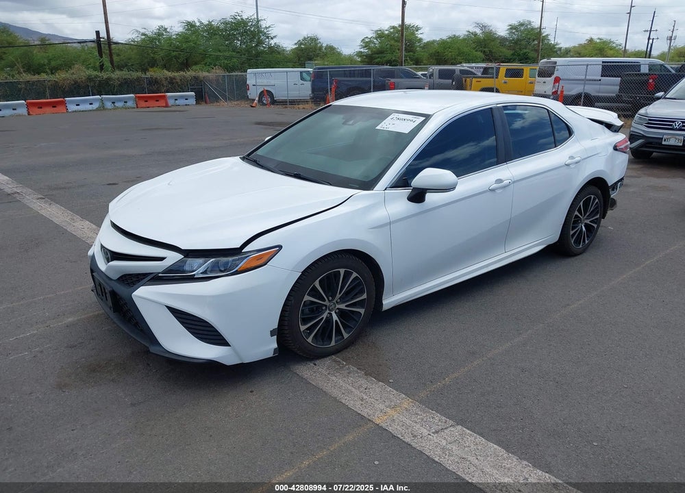 2018 TOYOTA CAMRY VIN: 4T1B11HK4JU574902