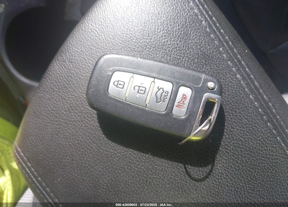 2013 KIA OPTIMA VIN: 5XXGR4A67DG134538