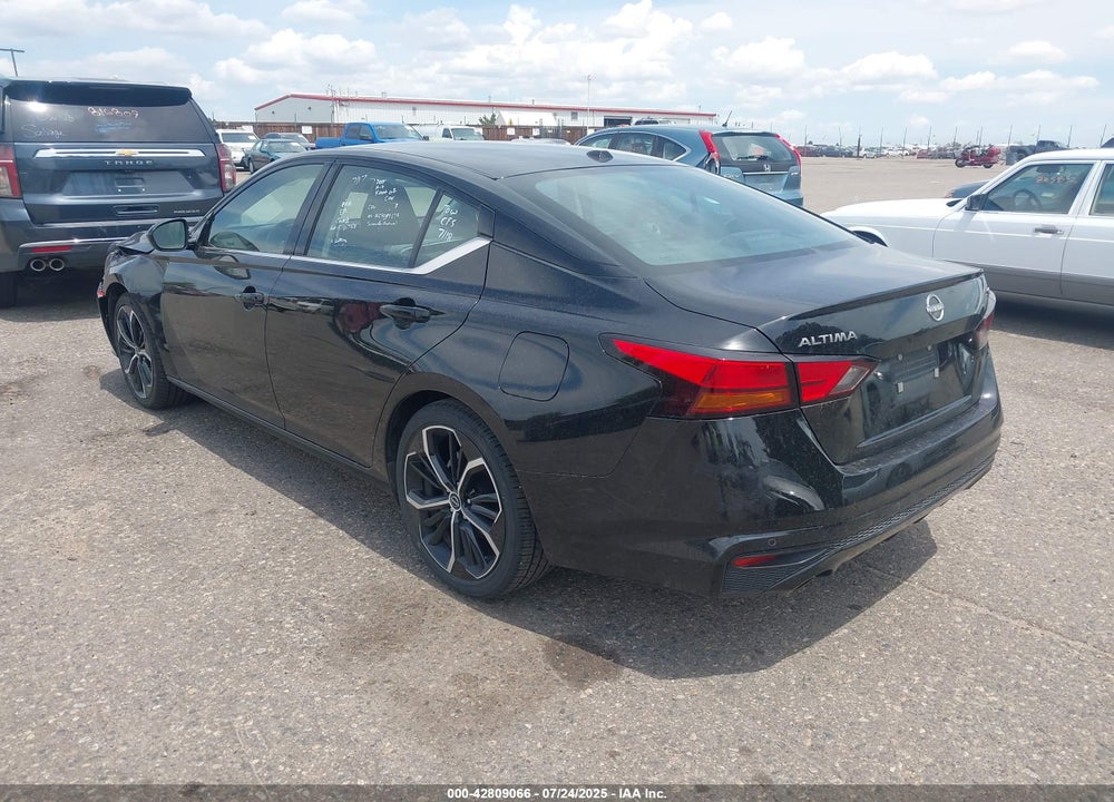 2024 NISSAN ALTIMA SR FWD VIN: 1N4BL4CV8RN376210