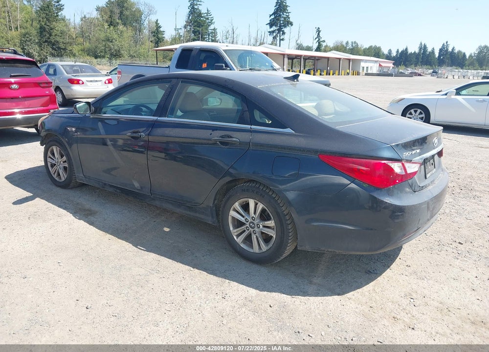 2011 HYUNDAI SONATA VIN: 5NPEB4AC3BH007000