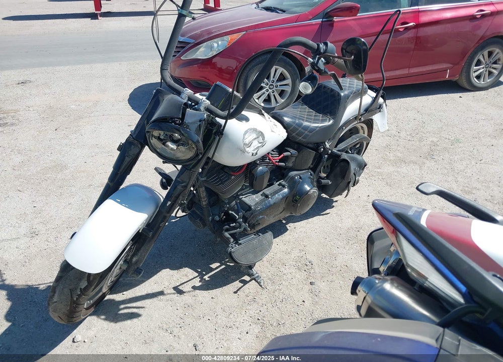 2011 HARLEY-DAVIDSON FLSTFB VIN: 1HD1JN515BB021190