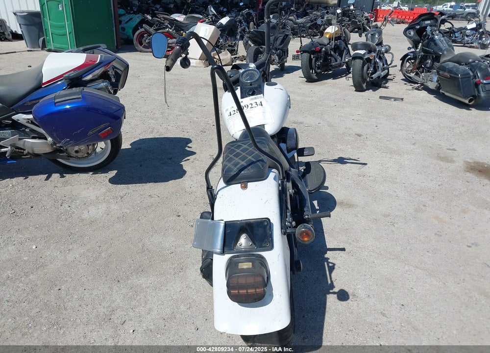 2011 HARLEY-DAVIDSON FLSTFB VIN: 1HD1JN515BB021190