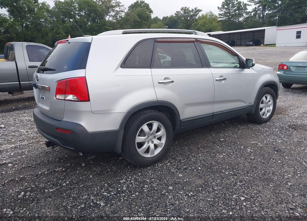 2013 KIA SORENTO VIN: 5XYKTDA20DG347612