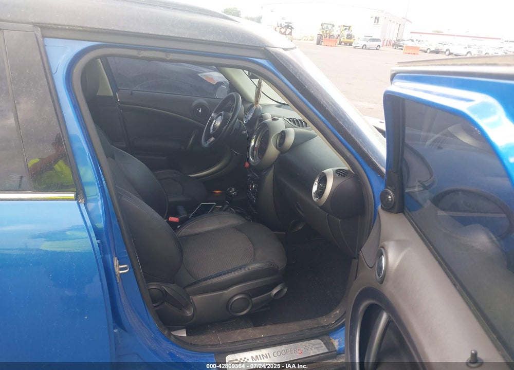 2012 MINI COOPER VIN: WMWZC5C57CWL61906