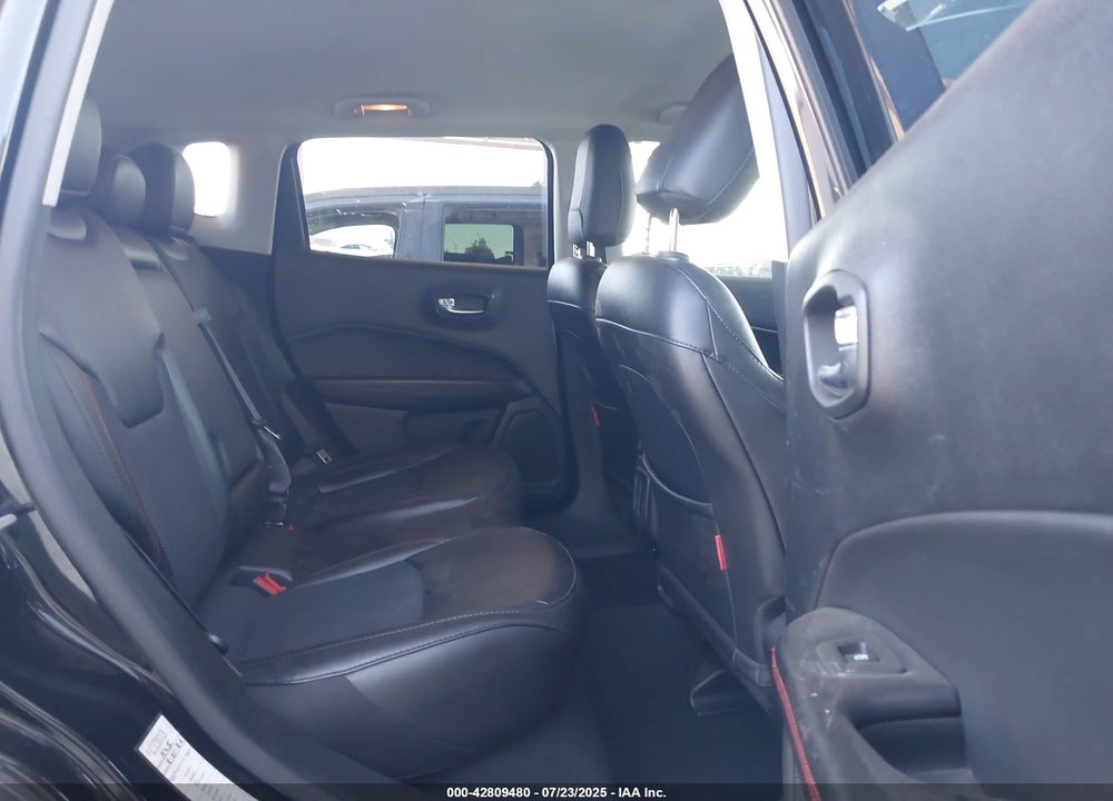 2020 JEEP COMPASS VIN: 3C4NJDDBXLT195537