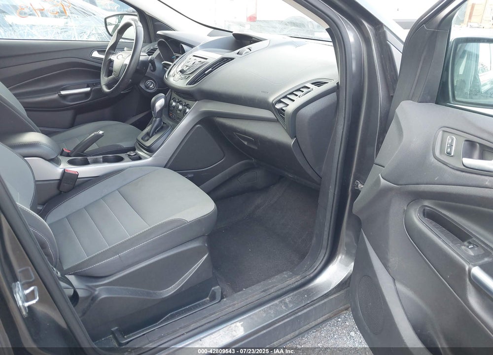 2016 FORD ESCAPE VIN: 1FMCU9GX4GUB20312