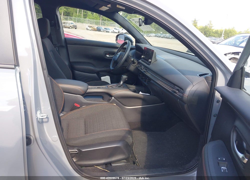 2024 HONDA HR-V VIN: 3CZRZ2H54RM759702