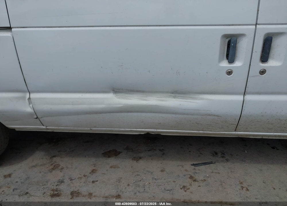 1999 FORD E 150 VIN: 1FTRE1426XHA02910