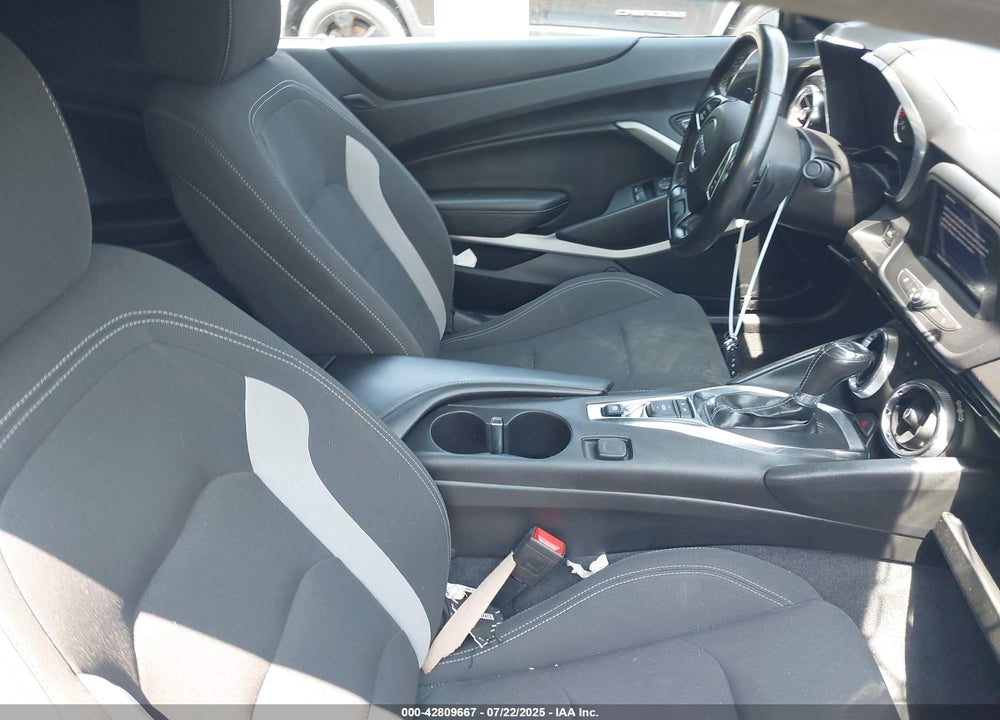 2021 CHEVROLET CAMARO VIN: 1G1FB1RX6M0102377