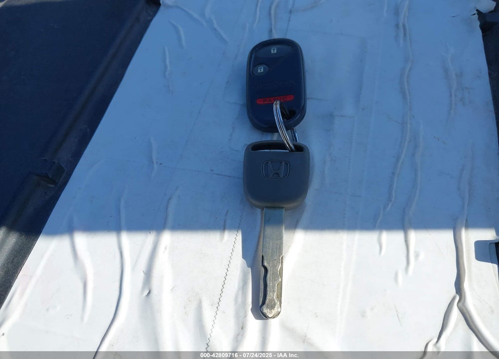 2005 HONDA CIVIC HYBRID VIN: JHMES96605S003667