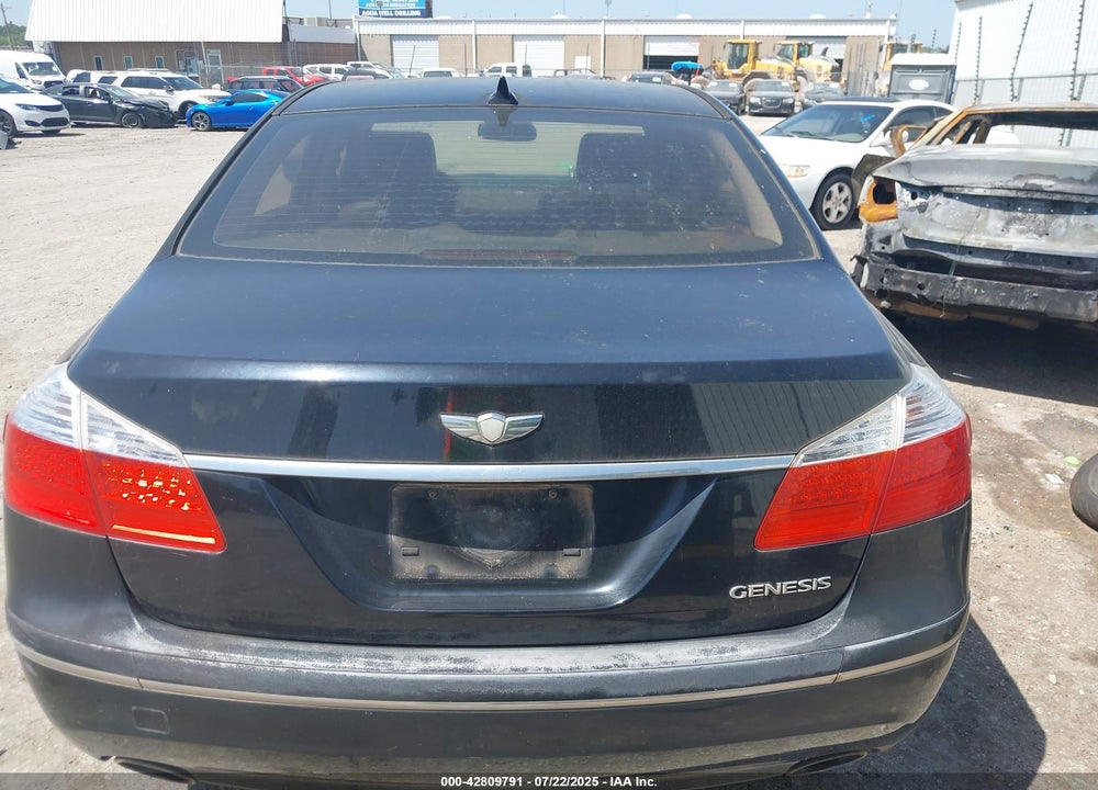 2009 HYUNDAI GENESIS VIN: KMHGC46E59U061085