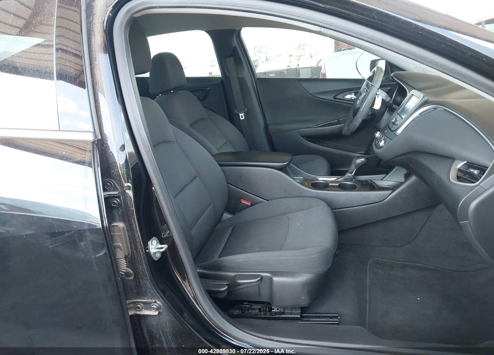 2016 CHEVROLET MALIBU VIN: 1G1ZB5ST9GF191925