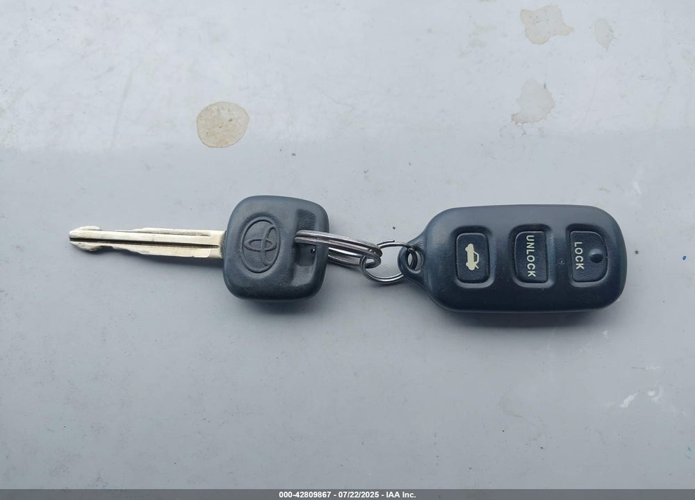 2003 TOYOTA CAMRY LE/SE/XLE VIN: JTDBE32K630142402
