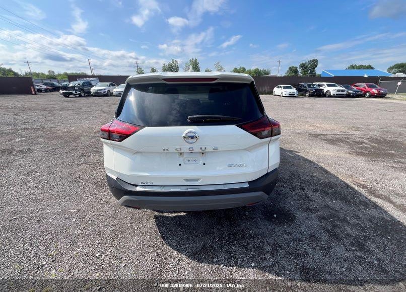 2021 NISSAN ROGUE VIN: JN8AT3BB7MW207584