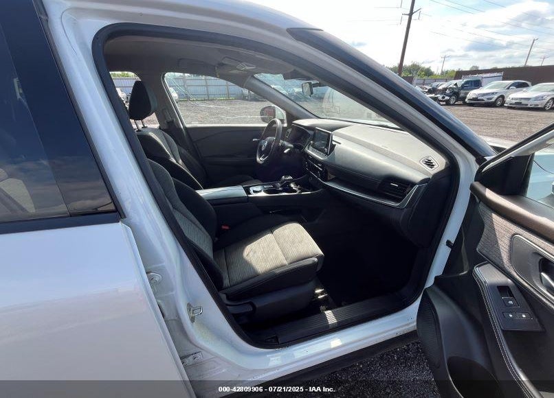 2021 NISSAN ROGUE VIN: JN8AT3BB7MW207584