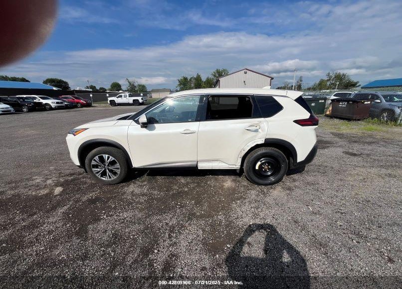 2021 NISSAN ROGUE VIN: JN8AT3BB7MW207584