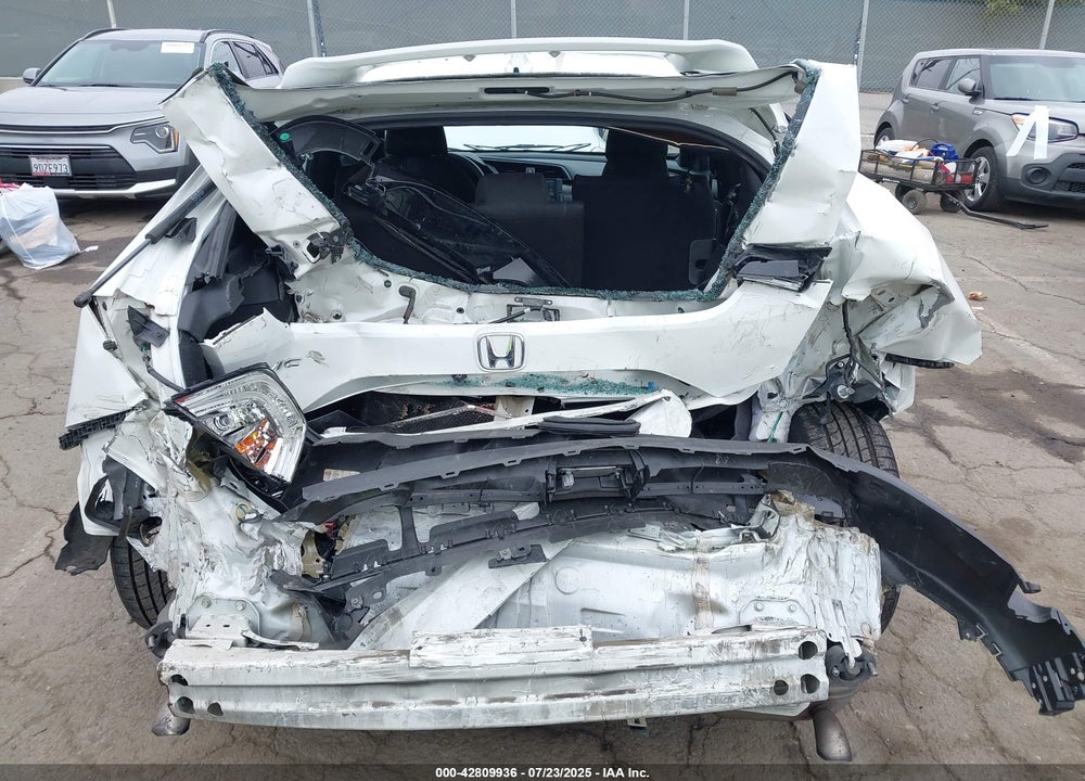 2019 HONDA CIVIC LX VIN: SHHFK7H3XKU422145