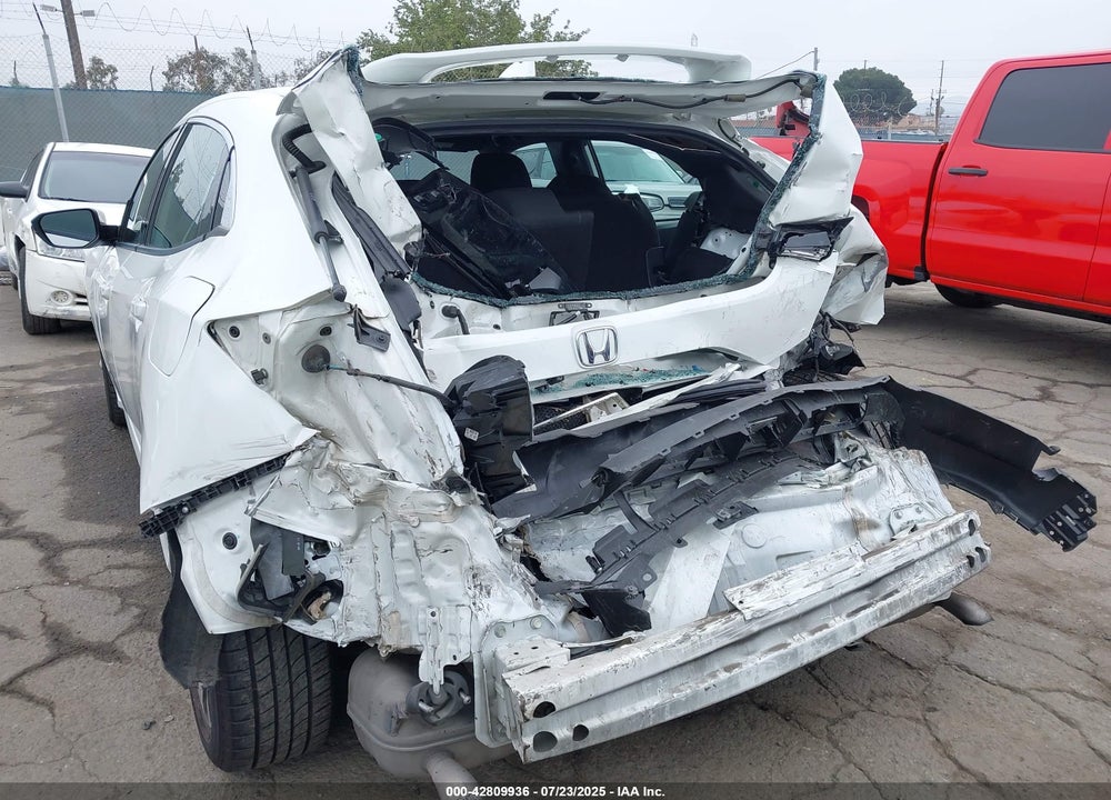 2019 HONDA CIVIC LX VIN: SHHFK7H3XKU422145