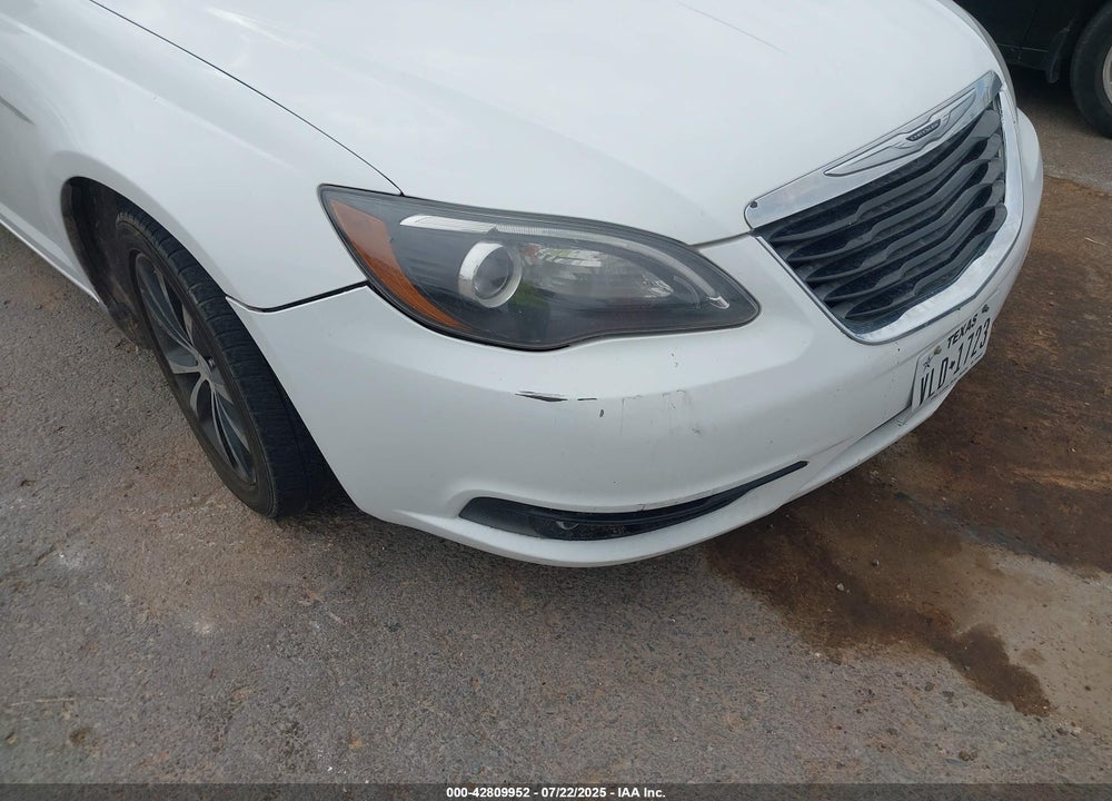 2014 CHRYSLER 200 VIN: 1C3CCBBB2EN119360