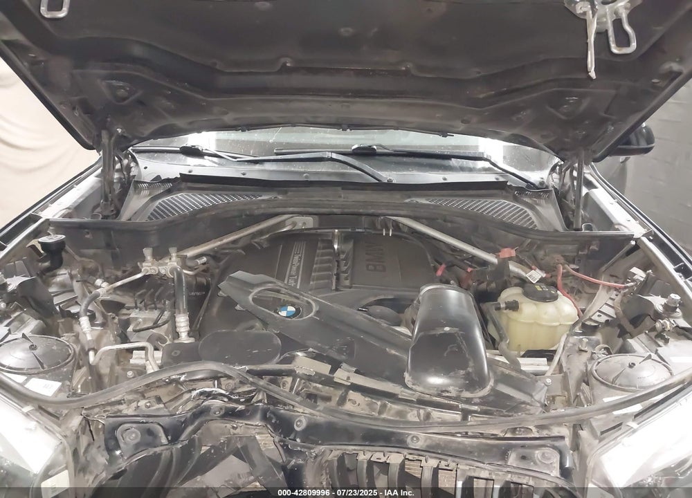 2018 BMW X5 VIN: 5UXKR2C55J0Z15623