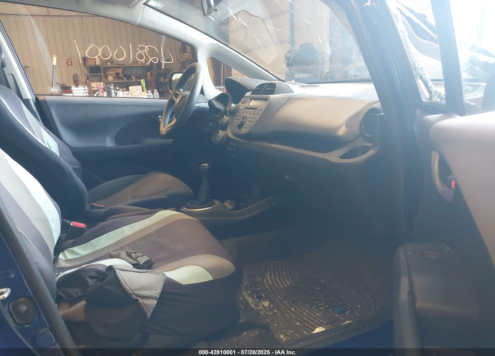 2010 HONDA FIT VIN: JHMGE8G2XAS006219