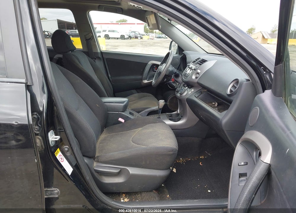2007 TOYOTA RAV4 VIN: JTMBD32V876052667